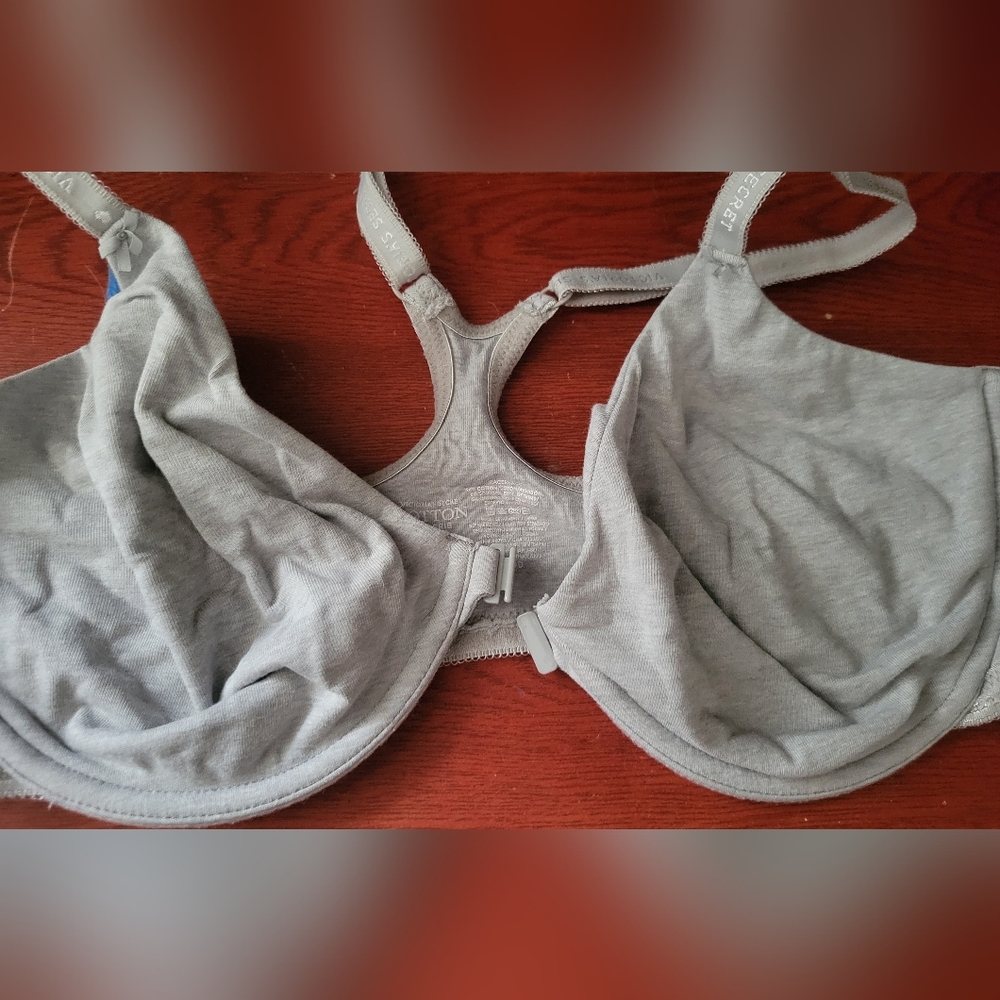 Victoria's secret front close racerback bra unlined 40D cotton